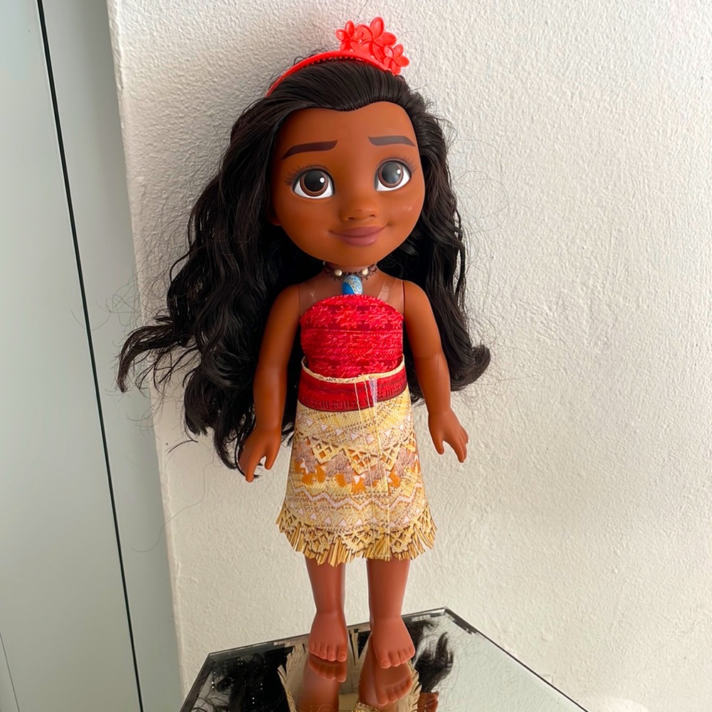 Moana doll